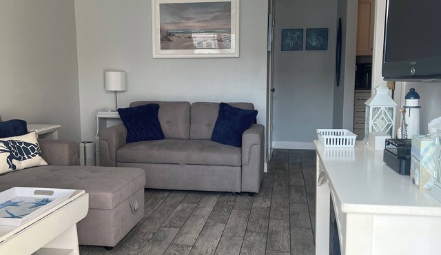 Beautiful Beachfront Condo in Wildwood Crest, NJ - With Full Kitchen!