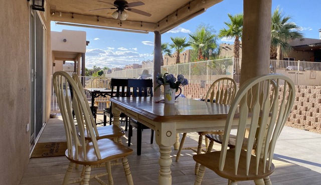 Beautiful Big House one block from the Colorado River