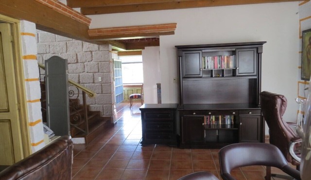 Beautiful Big Residence Colonial, construction colonial, great vineyards close