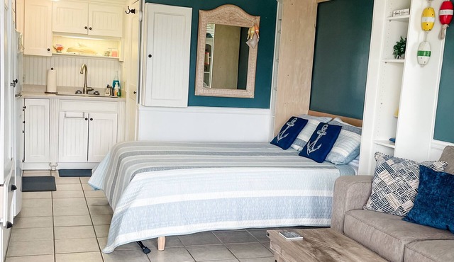 Beautiful Bogue Shores 1st Floor Studio with Beach & Sound Access