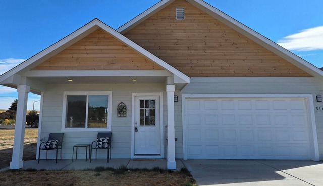 Beautiful brand new house in the heart of Ritzville 😊 excellent amenities ❤️