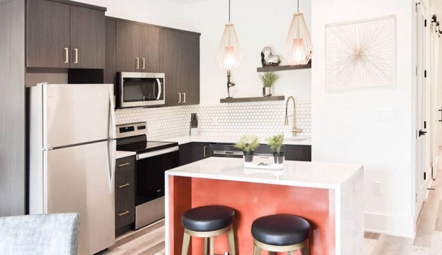 Beautiful Brand New Loft! BEST Location on Bluff!