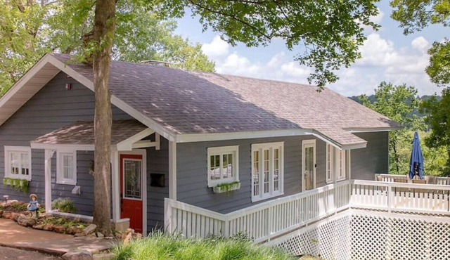 Beautiful Branson Home! Perfect Downtown Location!