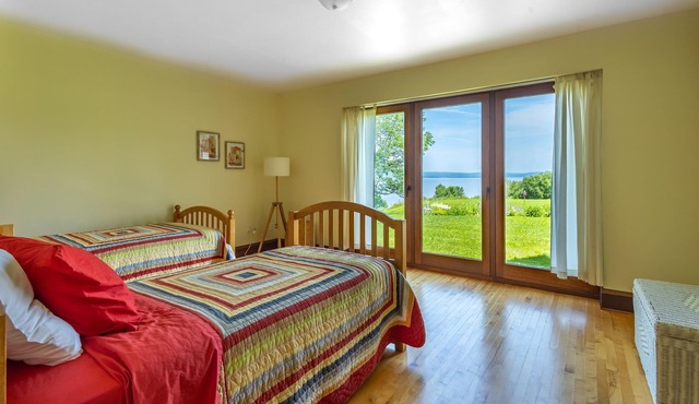 Beautiful Bras D'or 4 Bedroom Unit