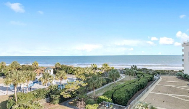 Beautiful Bridgewater Oceanfront 2 Bedroom Suite
