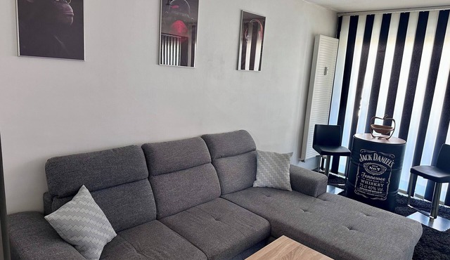 Beautiful bright apartment 85m2 with balcony