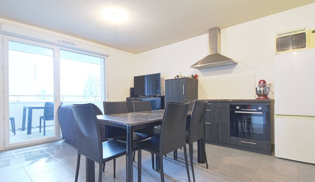 Beautiful Bright Apt With Terrace