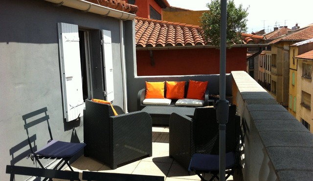 Beautiful Bright Sunny Apartment F4 with Large Terrace