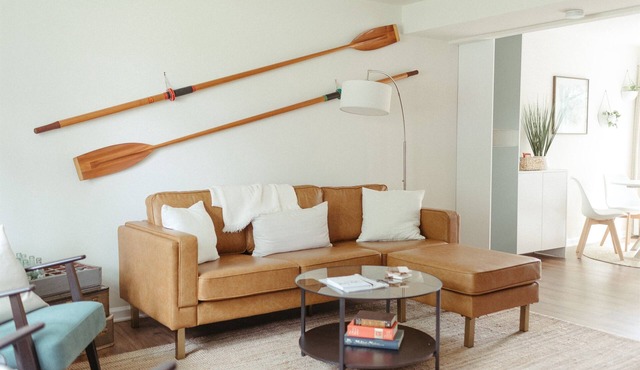 Beautiful & Bright Townhome