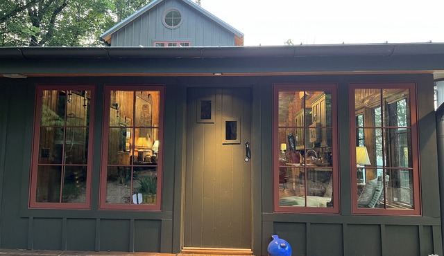 Beautiful Brow home on Lookout Mountain in Mentone, Alabama
