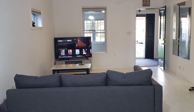 Beautiful bungalow in a very friendly and quite neighborhood. Close to amenities