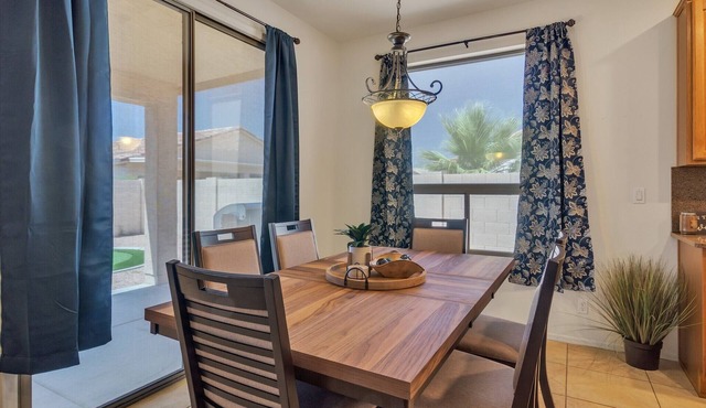 Beautiful Bungalow in Award Winning Resort Style Gated Sun Lakes community