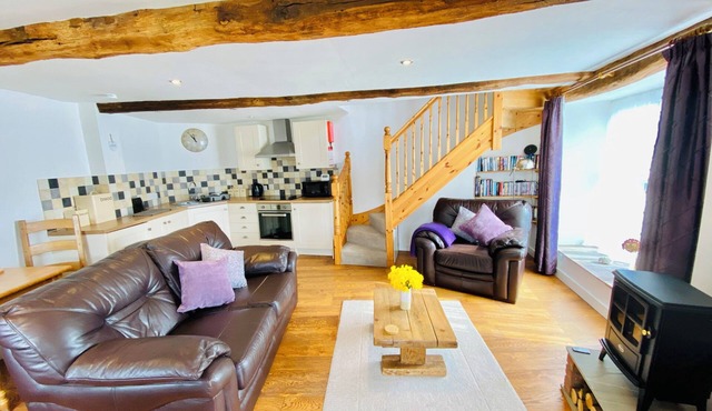 Beautiful C17th Cottage - pet-friendly, near Lake District, idyllic village.