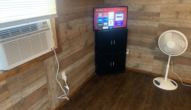 Beautiful Cabin - Fully Furnished