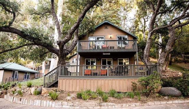 Beautiful Cabin Hidden in San Pasqual Valley