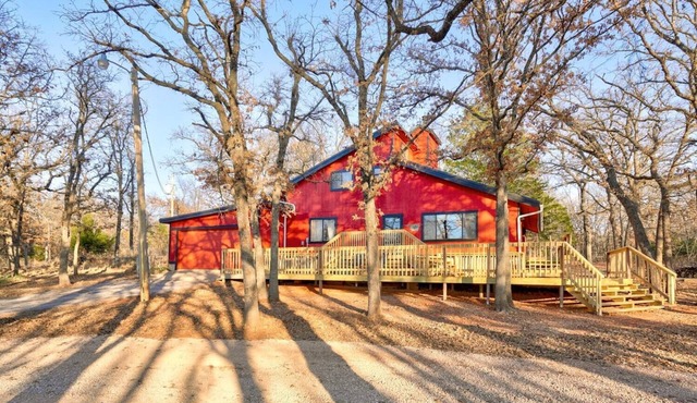 Beautiful cabin in the woods
