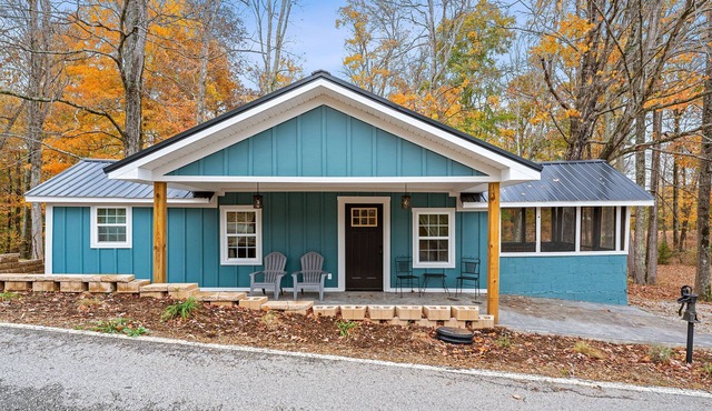 Beautiful cabin just seconds from Dale Hollow Lake!