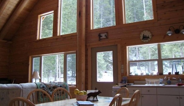 Beautiful cabin, on a secluded acre, close to the NE Entrance of YNP
