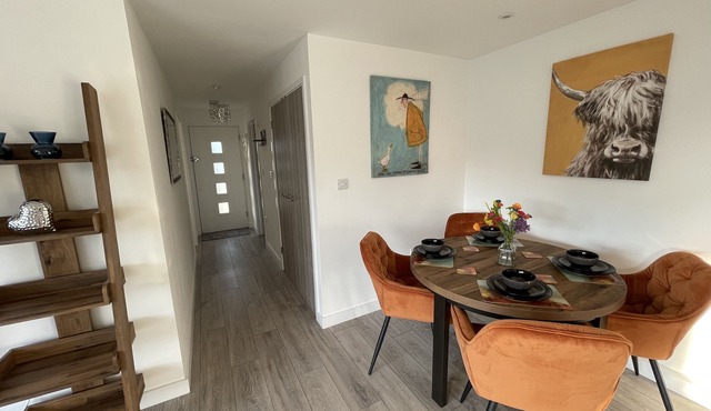 Beautiful cabin on private 4 acre land with view on pond