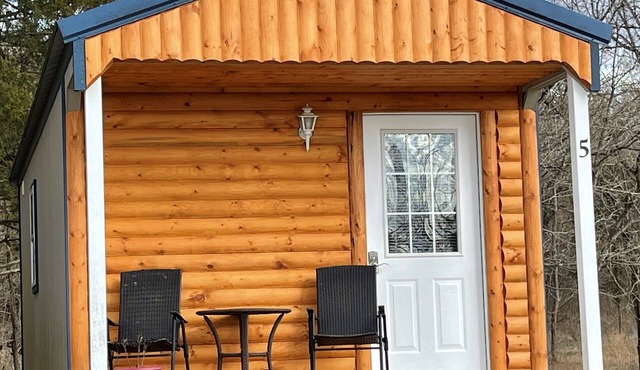 Beautiful Cabin Sleeps 2