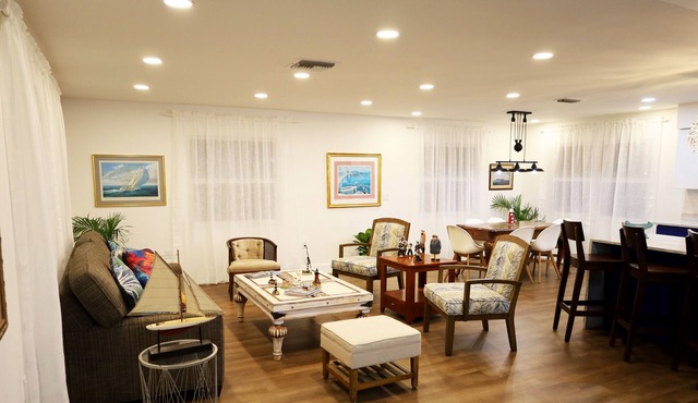Beautiful Captains villa at historic Rockledge neighborhood