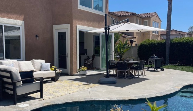 Beautiful Carlsbad upgraded home with chefs kitchen and ocean views!