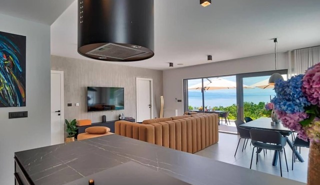 Beautiful Casa Marta offers everything that you need for your dream vacation .