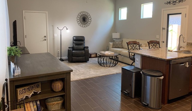 Beautiful Casita w/Access to Private Pool