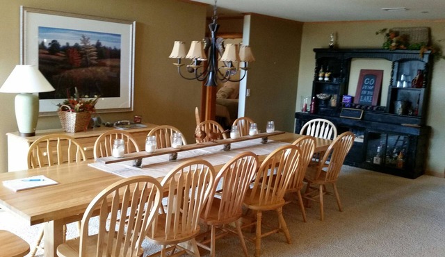 Beautiful Castle Rock Lake 3 Bedroom Penthouse Condo