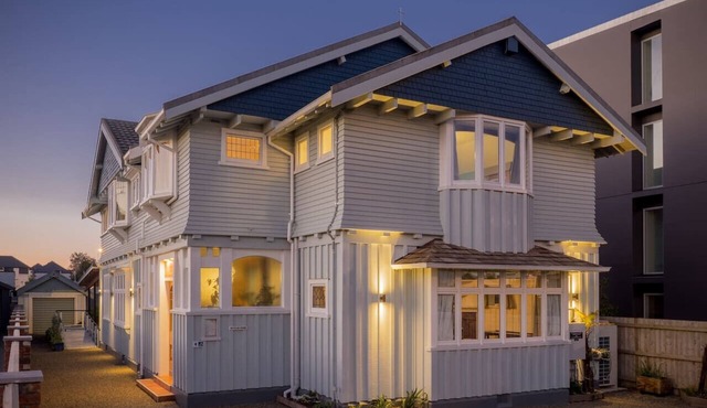 Beautiful Central City Villa - Whole House