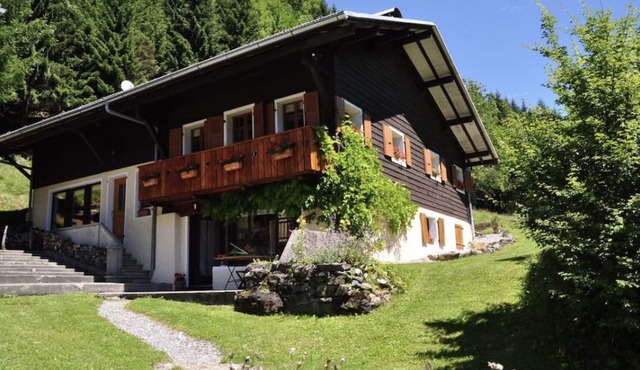 Beautiful chalet with large garden in centre of stunning Sixt fer Cheval