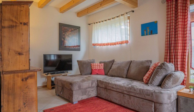 Beautiful private villa for 4 people with WIFI, TV, terrace and parking