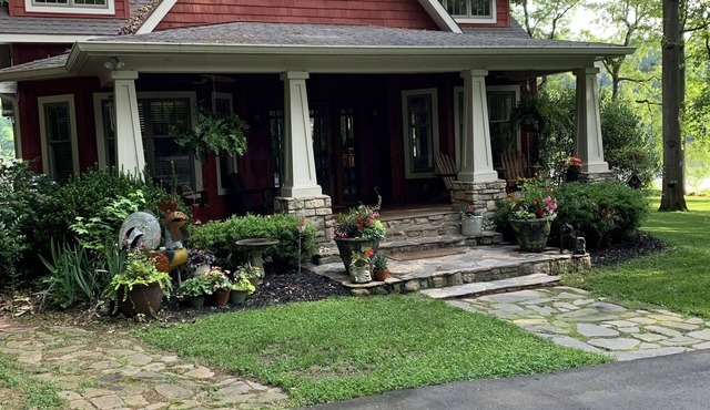 Beautiful Charlotte Lake Wylie Waterfront Bungalow