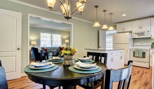 Beautiful, Charming, Historic Riverfront and Wrightsville Beach!