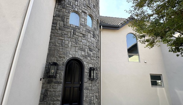 Beautiful Chateau by the Kings River and only minutes away from the Sierras.n