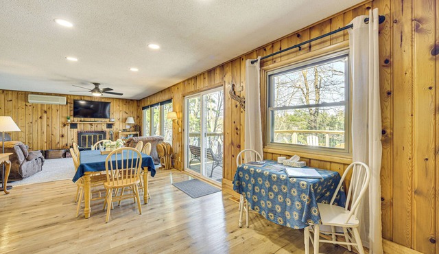 Beautiful Chetek Home w/Prairie Lake Access!