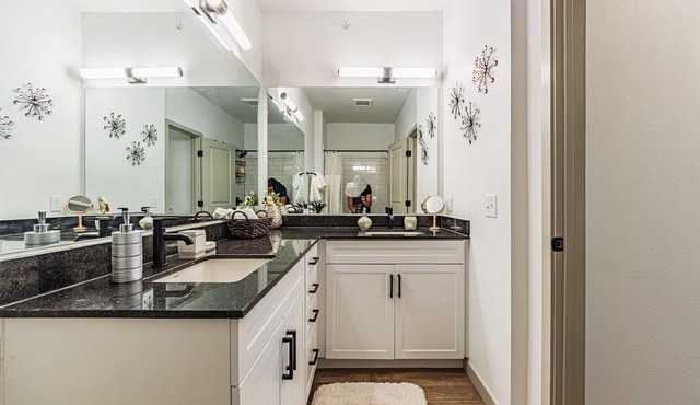Beautiful chic modern one bedroom