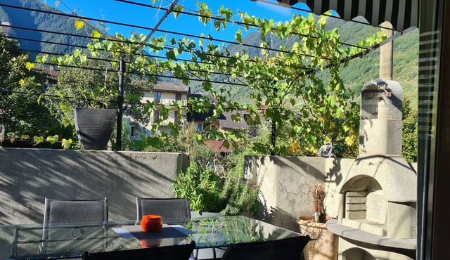 Beautiful city duplex with large terrace and private park