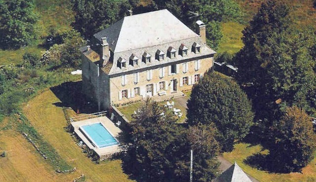 Beautiful, comfortable home ideal for families and friends