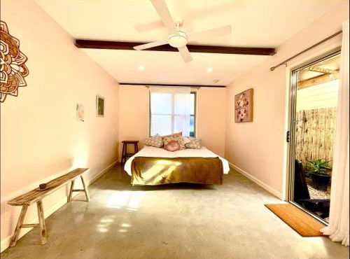 Beautiful, comfortable 7 mins walk to Mullumbimby