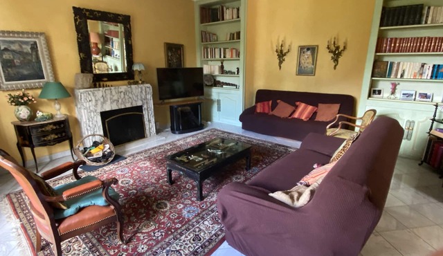 Beautiful, comfortable house between town and country.