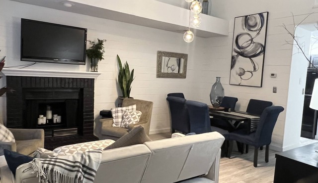 Beautiful, completely renovated, 2 Bedroom, 2 Bath Condo