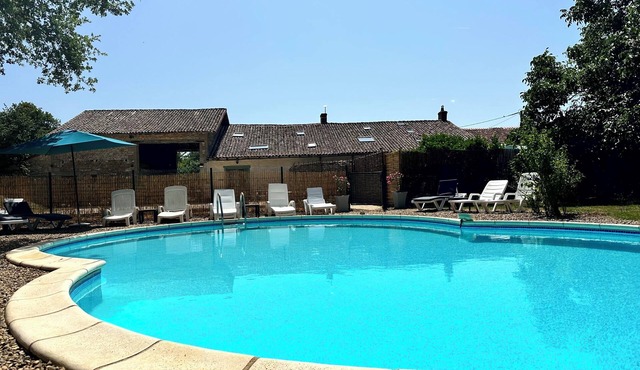 Beautiful converted farmhouse with private pool in hamlet near La Chapelle-Bâton