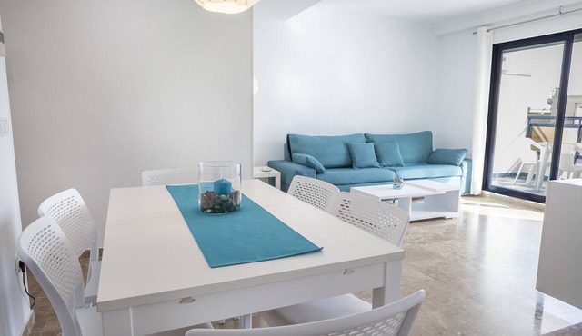 Beautiful condo family near to the beach. Pool/Free Wifi/Sauna/Sunny terrace - only families