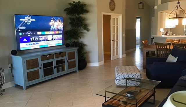 Beautiful Condo in Tranquil, Tropical Setting in Flamingo Fairways 2