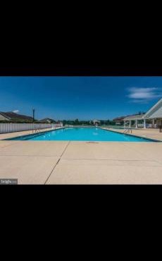 Beautiful condo in Villages of Five Points, Lewes