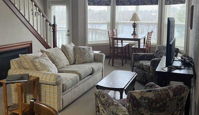 Beautiful Condo Overlooks Red Cedar Lake and Backs onto Tagalong Golf Course