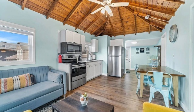 Beautiful condo steps away from the beach in Manasquan