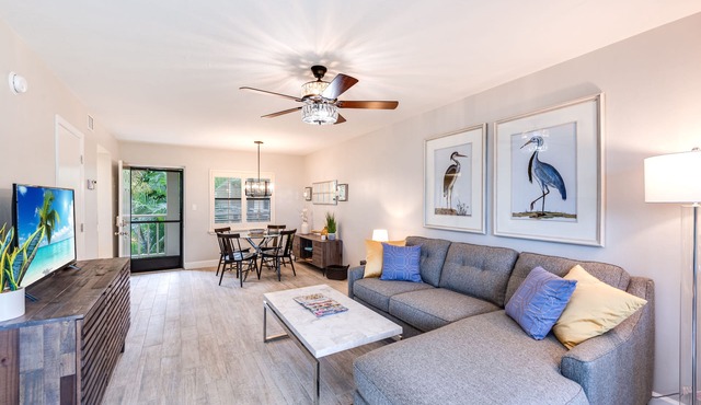 Beautiful Condo with great views of lake & golf course, access to Private Beach