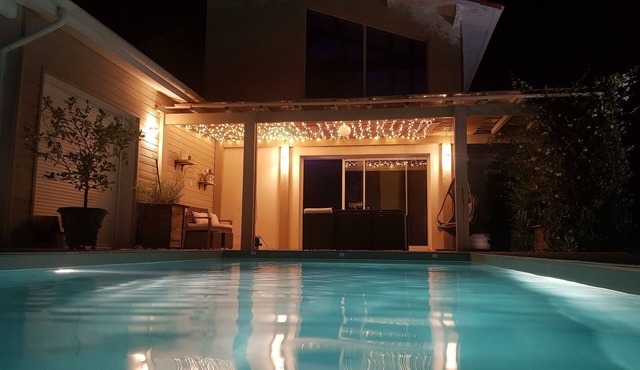 Beautiful contemporary house with pool and pool house in a quiet village.